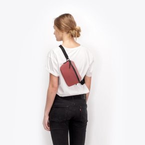 Ucon Acrobatics Jona Medium belt / body bag dark rose-hibiscus